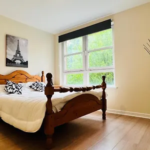  Apartment Stunning 2-bed In Free Parking