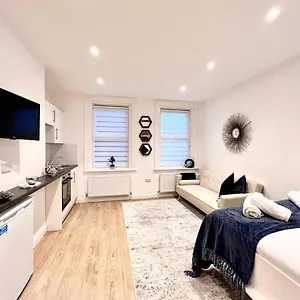 The House 211, The Kove, Bournemouth
