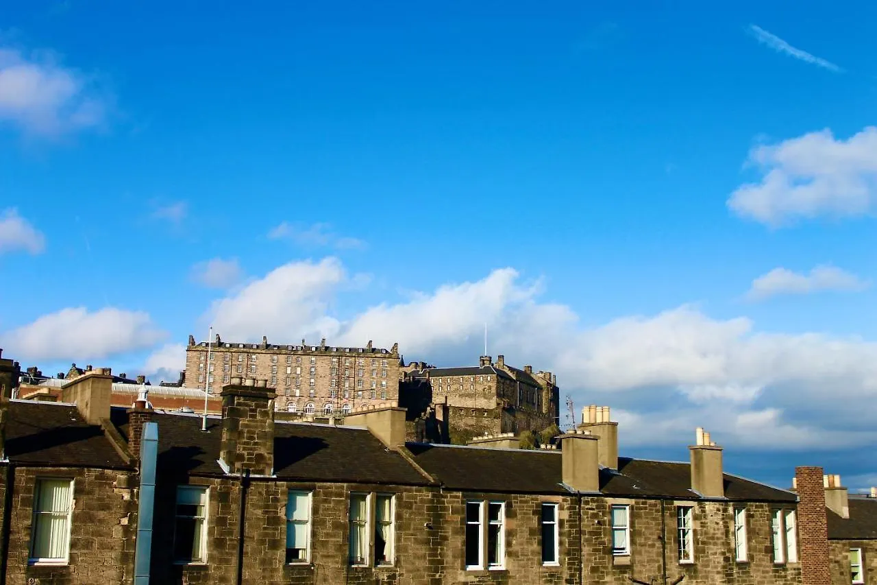 Lothian Road - Castle View Apartment Edinburgh